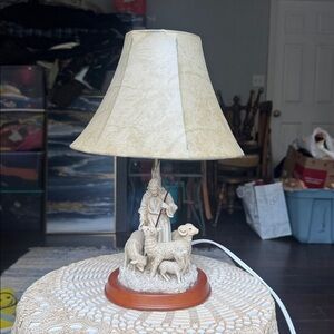 “THE GOOD SHEPHERD” COLLECTORS TABLE LAMP BY HENRY VAN WOLF LIKE NEW CONDITION